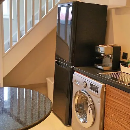 Bradley Stoke Апартаменты